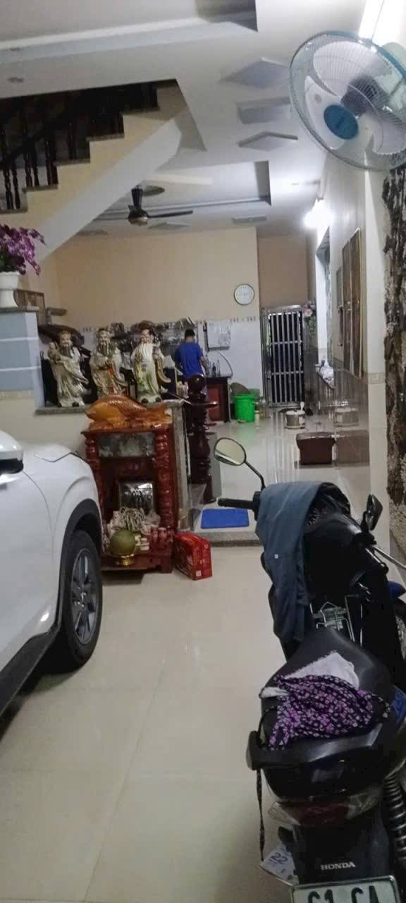 Nhà riêng 2 lầu đường N15 Dĩ An 90m² giá 4.5 tỷ - Sổ hồng chính chủ!