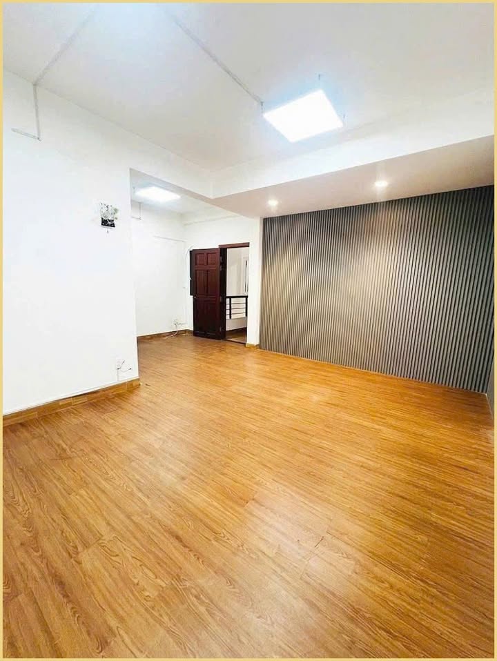 Cho thuê nguyên căn Đa Kao, Q.1, 84m² giá 35 triệu - Địa điểm lý tưởng cho kinh doanh!