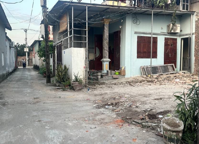 Đất Lệ Chi, Gia Lâm 129m² giá 4.8 tỷ - Ô tô đỗ cửa, vị trí đắc địa!