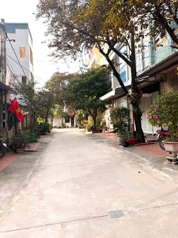 Nhà phố đường Thành Thái, phường Đông Thọ, 62m² giá chỉ 2 tỷ - Bán gấp trong tuần!