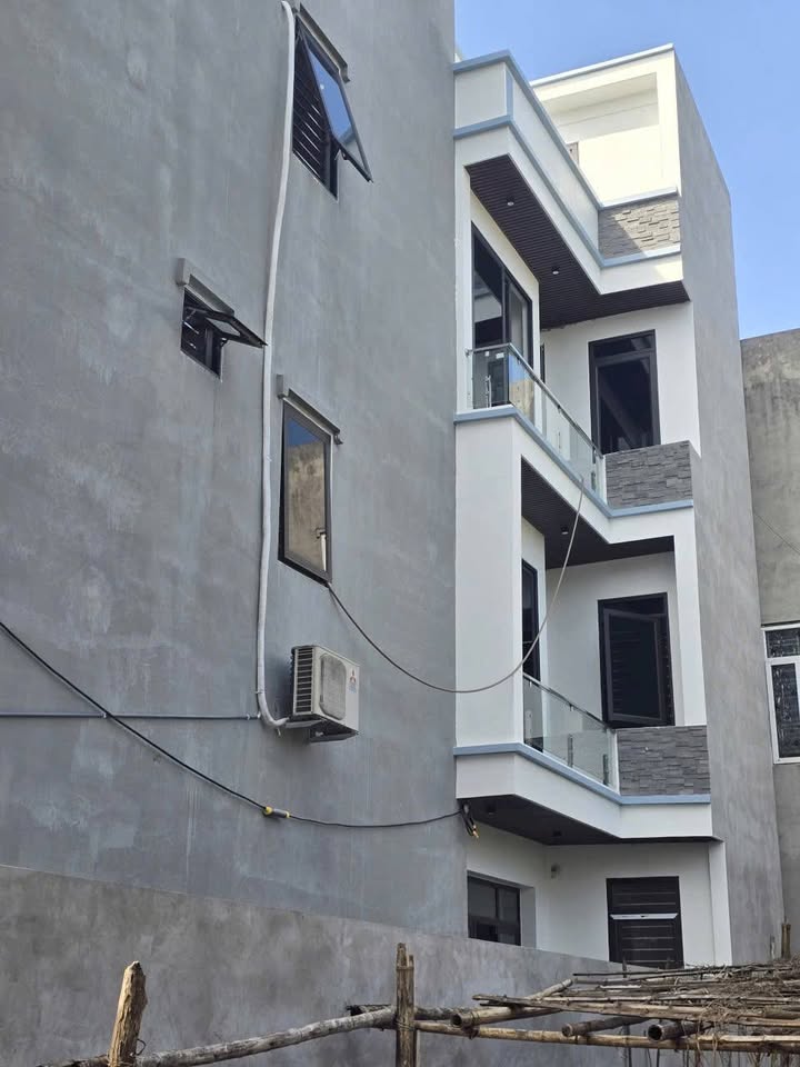 Nhà 4 tầng xây mới tại Lộc Vượng, Nam Định 63m² giá 2.62 tỷ - Không gian sống thoáng đãng!