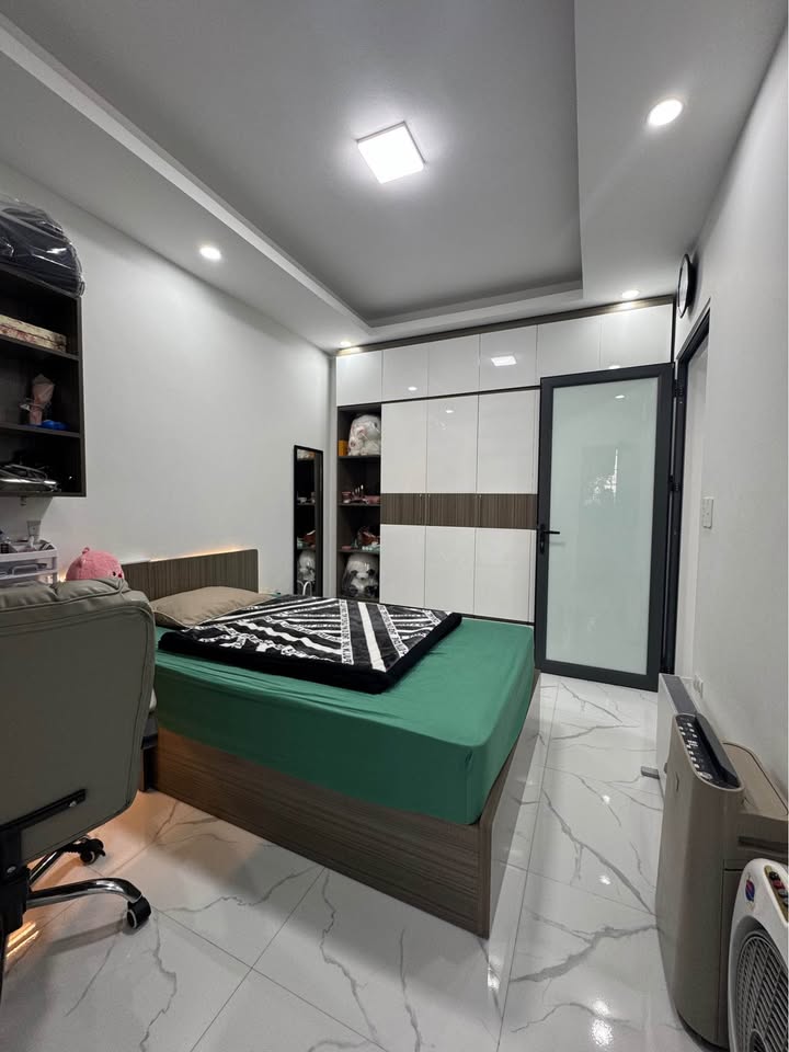 Nhà đẹp 3 ngủ tại Vũ Ngọc Phan, Đống Đa, 39.5m² giá 6.6 tỷ - Sẵn sàng ở ngay!