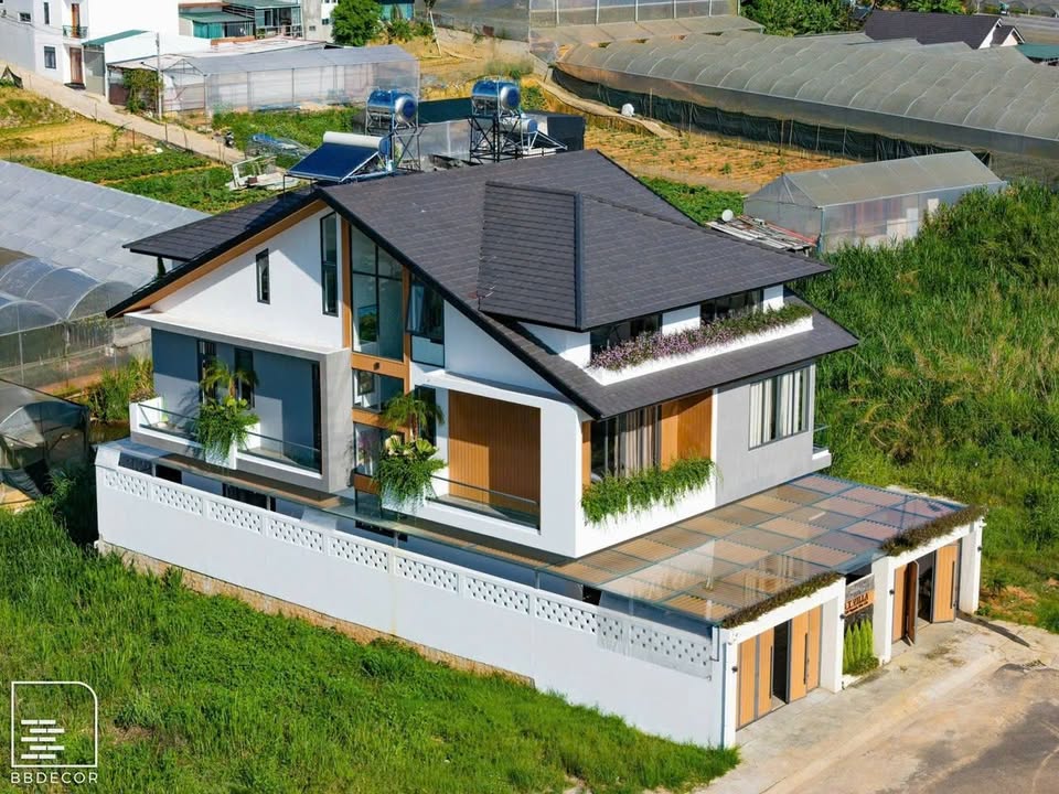 Nhà đẹp Đà Lạt 325m² giá 23 tỷ - Thiết kế hiện đại, sẵn sàng ở ngay!