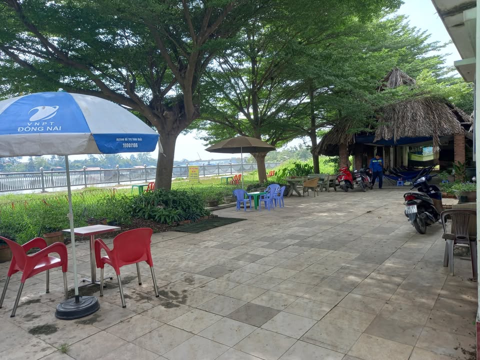 Cho thuê mặt bằng 240m² view sông phường Thống Nhất - Kinh doanh đắc địa