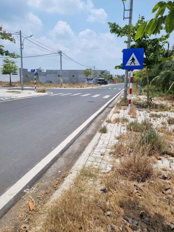 Đất nền Tái định cư KCN Phú Thuận 120m² giá chỉ 690 triệu - Cơ hội đầu tư hấp dẫn!