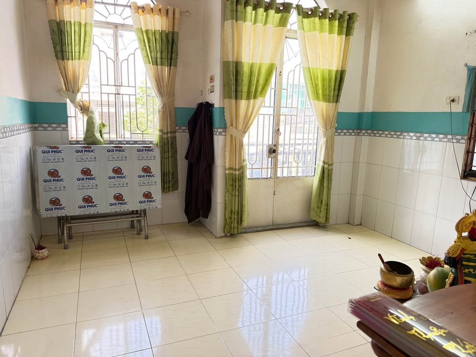 Nhà 1 Lầu và 5 Phòng Trọ Mặt Tiền Đường Nhựa Phú Trinh - Kinh Doanh Đắc Lợi 2.9 Tỷ