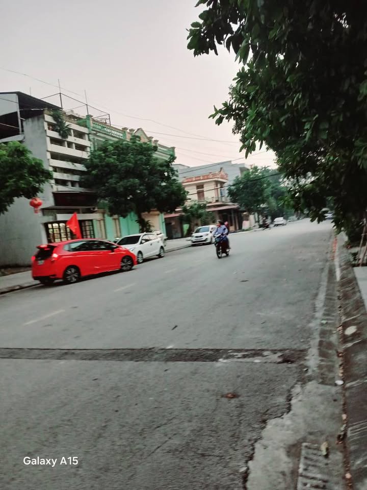 Bán lô đất phố Bạch Đằng, phường Nam Thành 70m² giá 5.7 tỷ - Vị trí trung tâm, tiện ích đầy đủ!