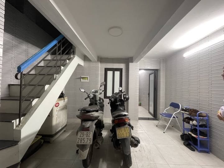 Nhà phố Nghĩa Dũng, quận Ba Đình 40m² giá 7.05 tỷ - Ô tô đỗ cửa, đầu tư sinh lời!