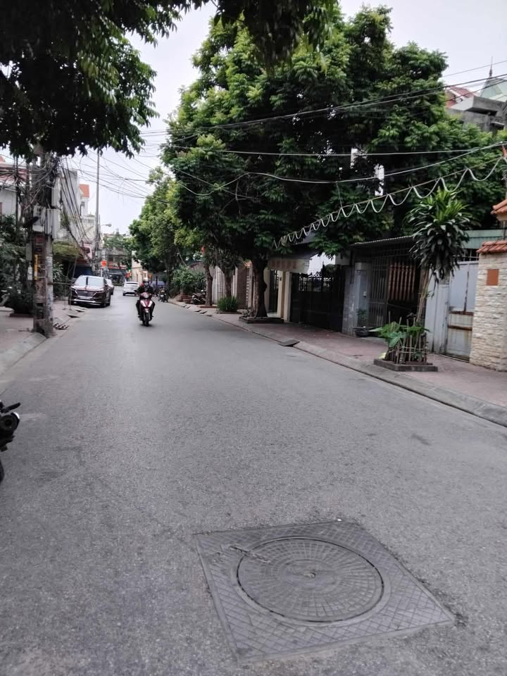 Lô đất 230m² mặt đường Nguyễn Lương Bằng, Kiến An - Giá 11 tỷ - Chính chủ bán gấp!