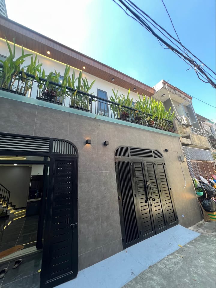 Nhà Phạm Văn Chiêu, Gò Vấp 72m² giá 7.55 tỷ - Mua 1 được 2!