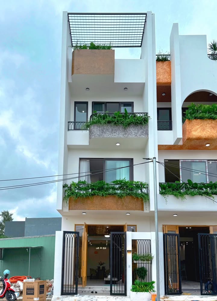 Nhà đẹp 3 tầng Lê Văn Miến 60m² giá 6.5 tỷ - View biển tuyệt đẹp!
