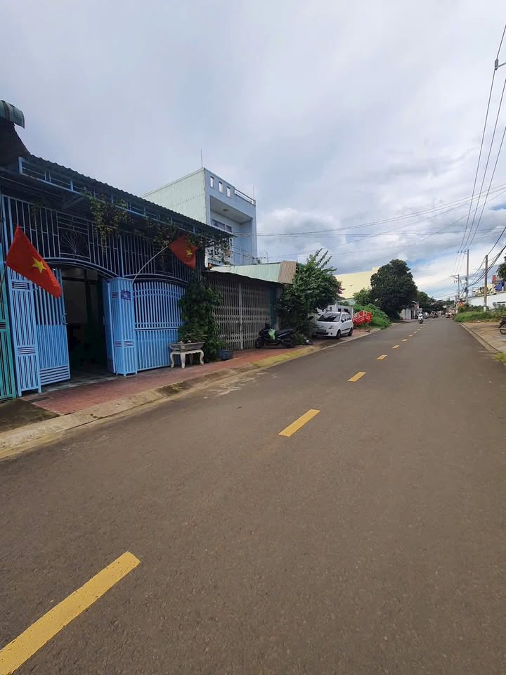 Nhà mặt tiền Trần Nguyên Hãn, Pleiku 138m² giá 3.5 triệu - Thuận tiện kinh doanh!
