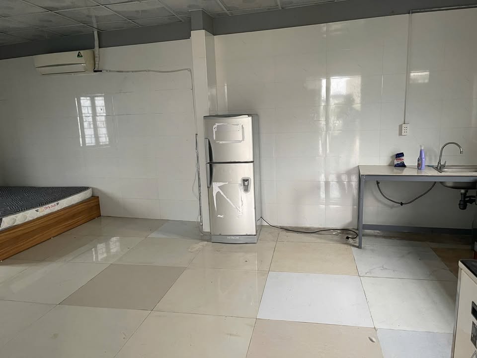 Căn hộ nguyên tầng 103m² đường Nguyễn Hữu Hào - Giá chỉ 6 triệu/tháng