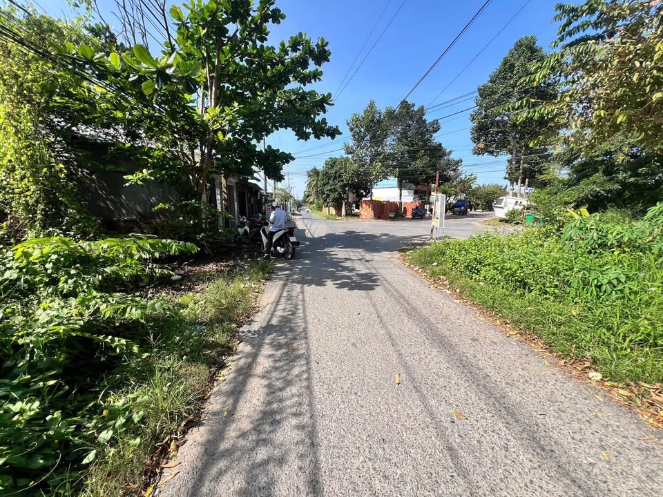 Đất nền mặt tiền Hương Lộ 15, Vĩnh Long 208m² giá chỉ 1.25 tỷ - Cơ hội đầu tư hấp dẫn!