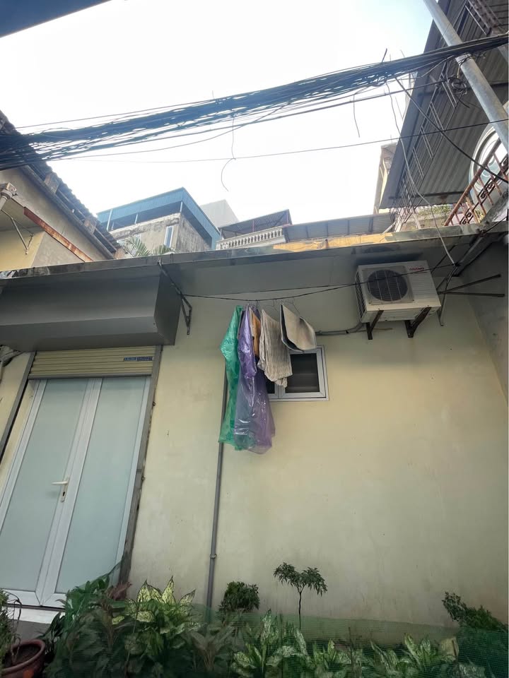 Đất nền 30m² đường Tam Trinh, Hoàng Mai - Mặt tiền 6m, giá 6 tỷ VND - Đầu tư sinh lời!