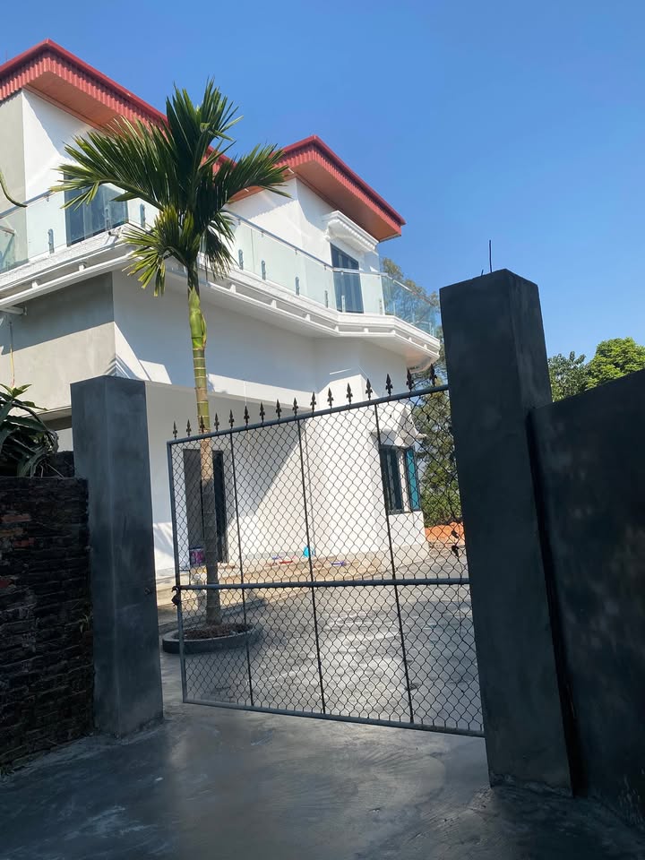 Nhà vườn 2 tầng Tân Trung, Tân Yên 2035m² giá 4 tỷ - Không gian sống lý tưởng!