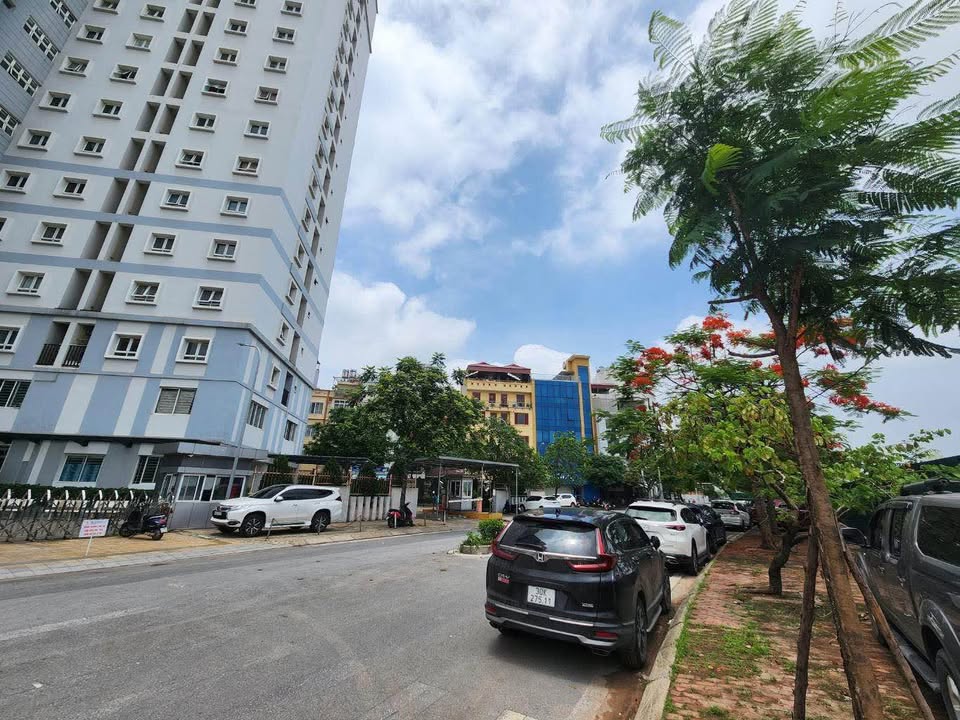 Nhà mặt tiền kinh doanh Ngọc Lâm 60m² giá 1 tỷ - Đầu tư sinh lời ngay!