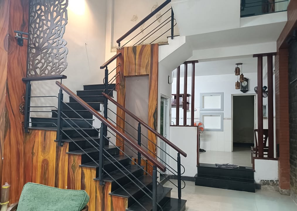 Nhà 3 tầng Trần Cao Vân, Thanh Khê 75m² giá 4.7 tỷ - Kiến trúc kiên cố, gần biển!