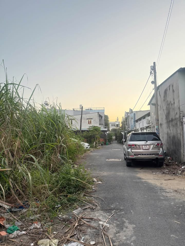 Đất góc 2 mặt tiền đường Hà Huy Giáp, 101m² giá 3.65 tỷ - Đầu tư sinh lời ngay!