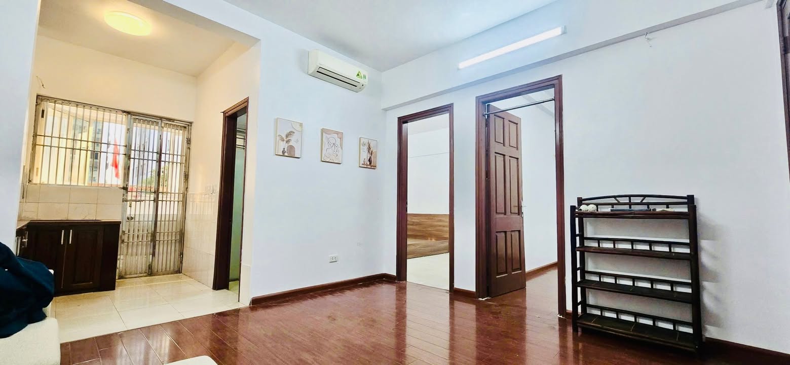 Chung cư Hồ Vĩnh Hoàng Hoàng Mai 80m² giá 10 triệu - Sẵn sàng vào ở!