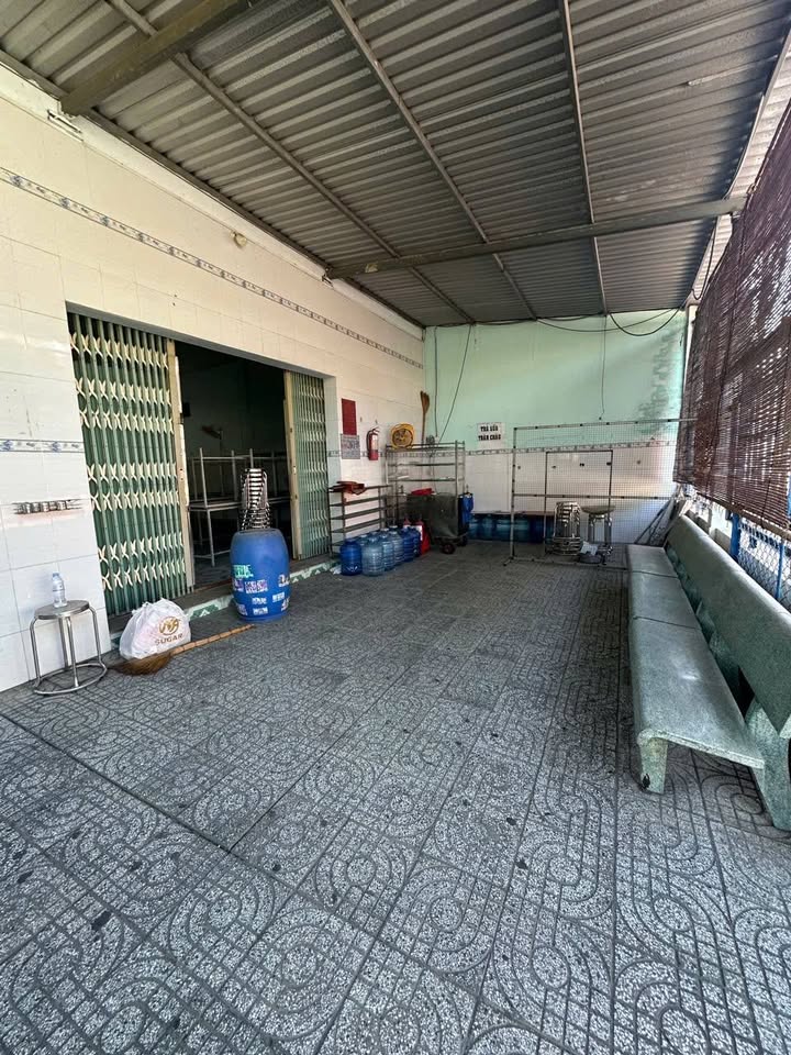 Nhà cho thuê Tân Đông Hiệp 160m² giá chỉ 6 triệu/tháng - Phù hợp dạy học và kinh doanh!