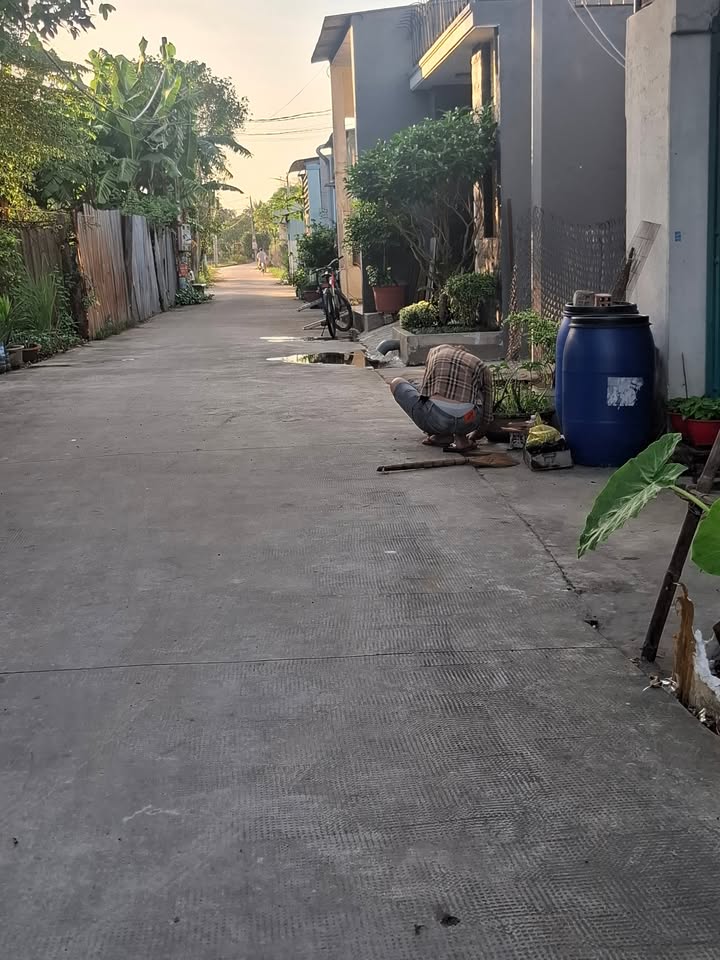 Đất nền tại xã Mỹ Hạnh Nam, huyện Đức Hòa, 100m² giá 1.15 tỷ - Khu dân cư đông đúc!