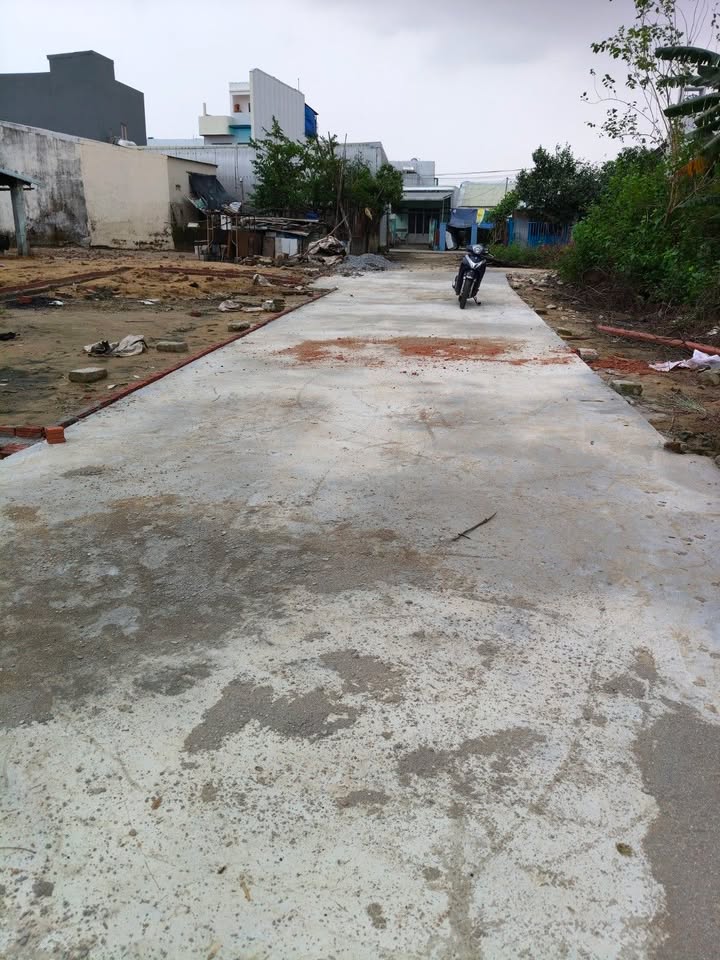 Đất nền Ngũ Hành Sơn Đà Nẵng 94m² giá 2.75 tỷ - Lô đất kiệt ô tô, vị trí đắc địa!