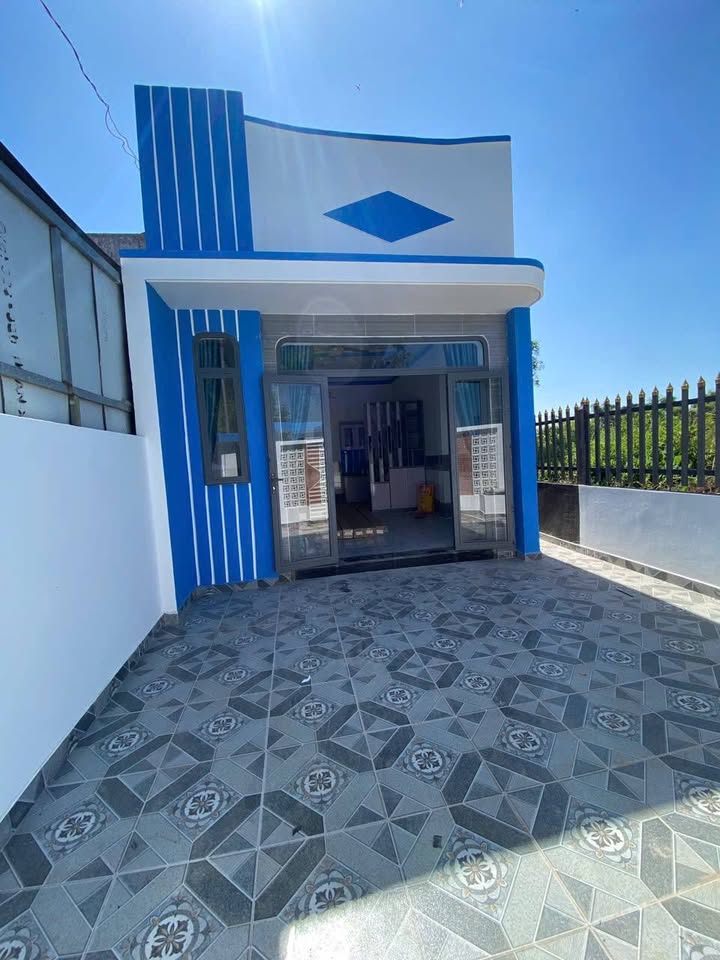 Nhà sân vườn tại xã Đức Lập 175m² giá 1.99 tỷ - Dân cư đông đúc!