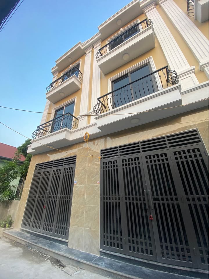 Nhà bán chính chủ 3 căn Đường Nguyễn Khuyến, Nam Định - Giá chỉ từ 1.95 tỷ!