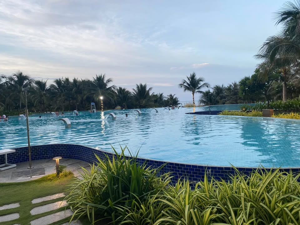 Bán nhà 6 tầng đường Trần Văn Ơn, Quy Nhơn 127m² giá 13 tỷ - Kinh doanh khách sạn ngay sát biển!