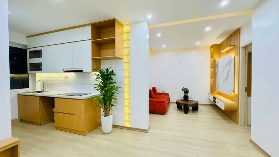 Căn hộ Vĩnh Phúc Ba Đình 75m² giá 5 tỷ - Nhà đẹp ngay, không gian thoáng đãng!