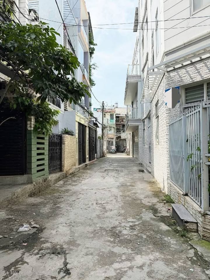 Nhà phố Phạm Thế Hiển, Quận 8, 48m² giá 7 tỷ - Khu vực an ninh, tiện nghi đầy đủ!