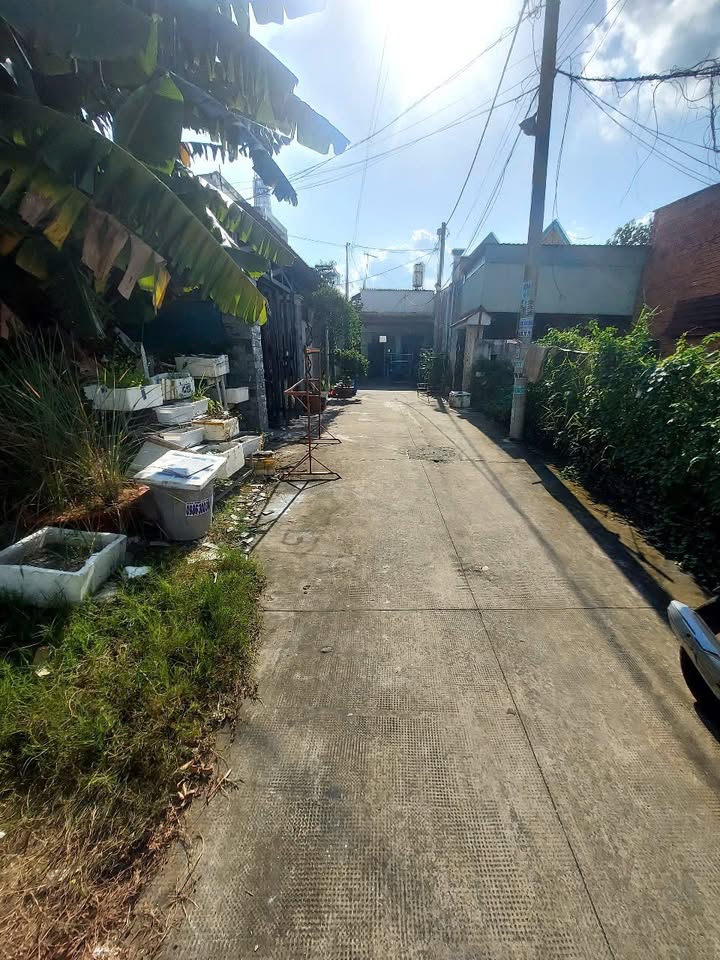 Đất nền Bà Điểm, Hóc Môn 161m² giá chỉ 4.2 tỷ - Sổ hồng chính chủ