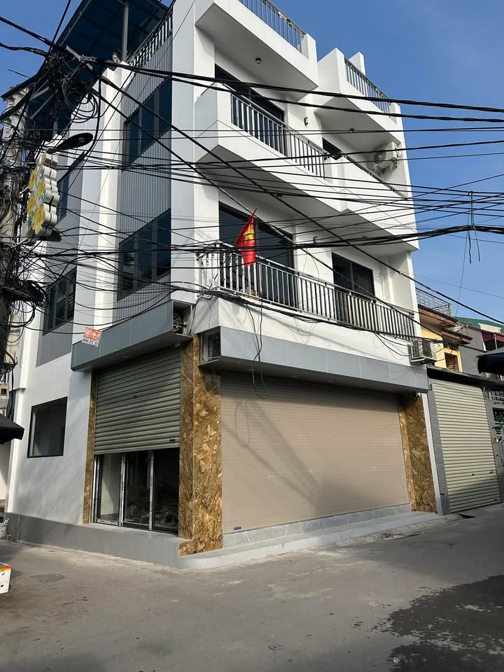 Nhà đẹp Hải Bối, Đông Anh 111m² giá 9.8 tỷ - Ô tô đỗ cửa tiện lợi!