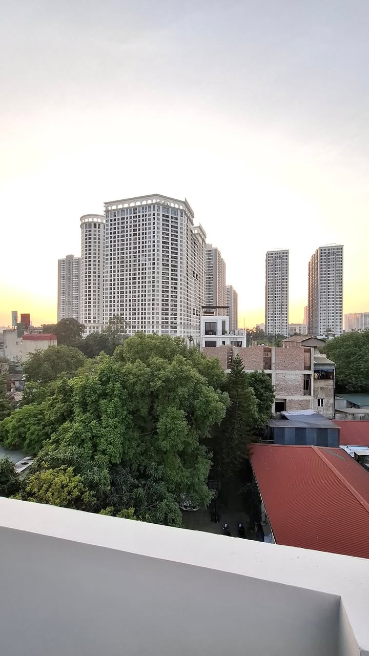 Nhà riêng Minh Khai 42m² giá 12 tỷ - Thiết kế hiện đại, vị trí đẹp!