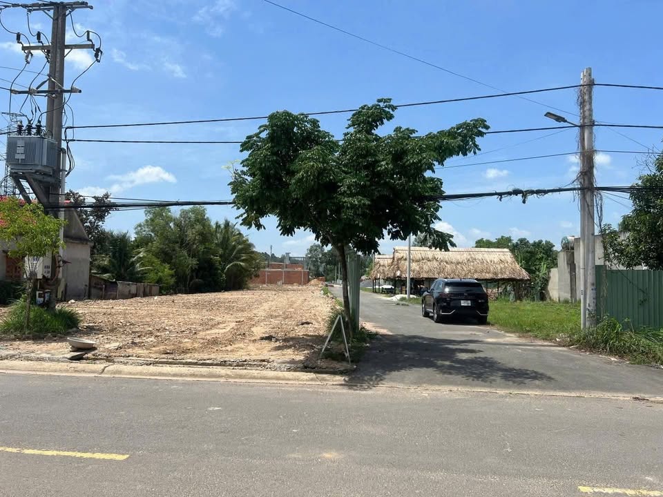 Đất góc 2 mặt tiền đường Hồ Văn Huê, Phước Tân, Biên Hòa 86m² giá 2.15 tỷ - Cơ hội đầu tư tốt!