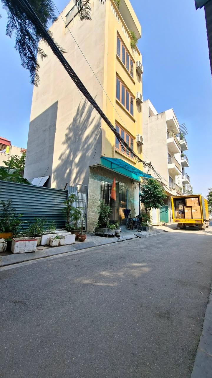 Đất phân lô Cổ Linh, Tư Đình, Long Biên 80m² - Sổ đỏ chính chủ, giá thỏa thuận!