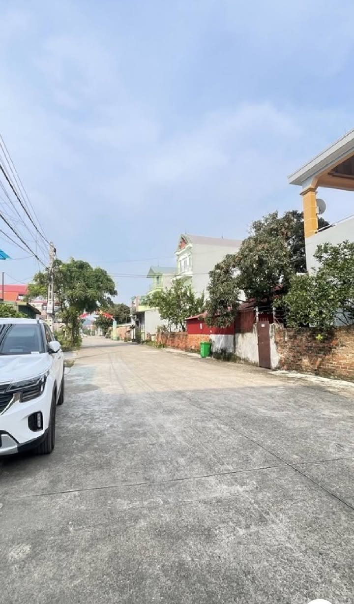 Đất nền Quảng Hội, Sóc Sơn 65m² giá 2 tỷ - Đường ô tô tránh, Sổ đỏ chính chủ!