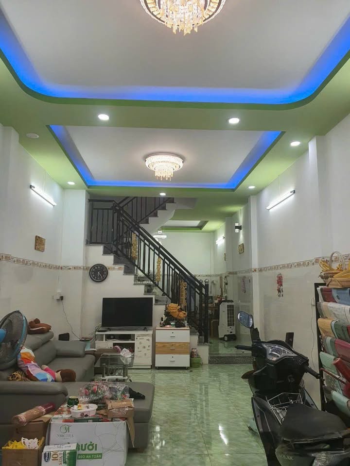 Nhà phố 2 tầng đường Lê Chân, Mỹ Quý, 61m² giá 2.65 tỷ - Kinh doanh tốt!