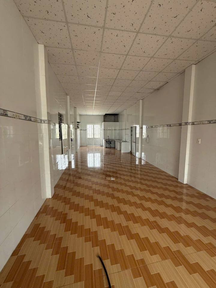 Nhà mặt tiền Quốc lộ 80, Tân Hiệp, Kiên Giang 180m² giá 3.5 tỷ - Vị trí kinh doanh lý tưởng!