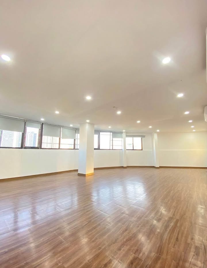 Cho thuê sàn văn phòng 80m² đường Nguyễn Hoàng - Giá chỉ 13 triệu/tháng!