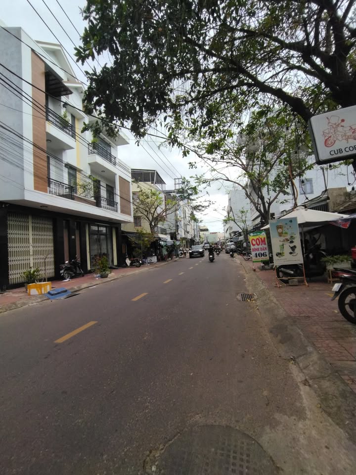 Nhà mặt tiền Ngô Mây, Quy Nhơn 60m² giá 4 tỷ - Gần biển và tiện ích