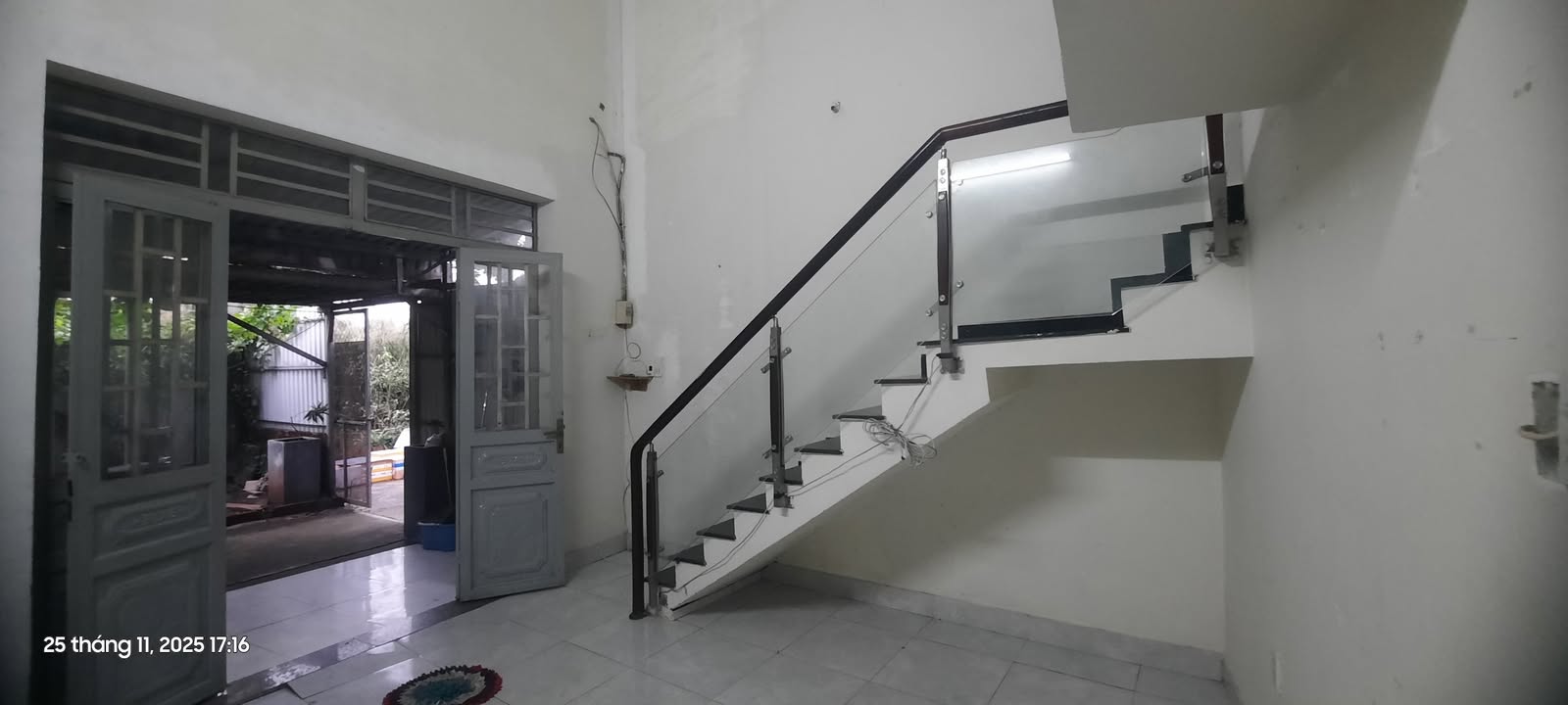 Nhà + Vườn cho thuê 180m² tại Võ Văn Hát, Thủ Đức - Giá chỉ 6.5 triệu/tháng!