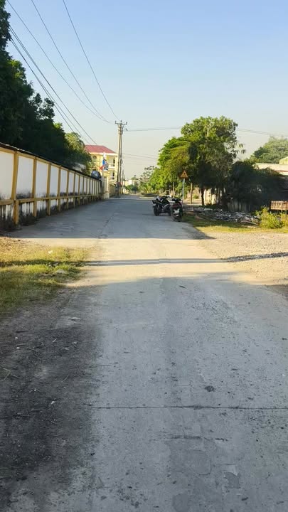 Đất nền Gia Lâm Nho Quan 100m² giá 9xx triệu - Ngay cổng trường cấp 3!