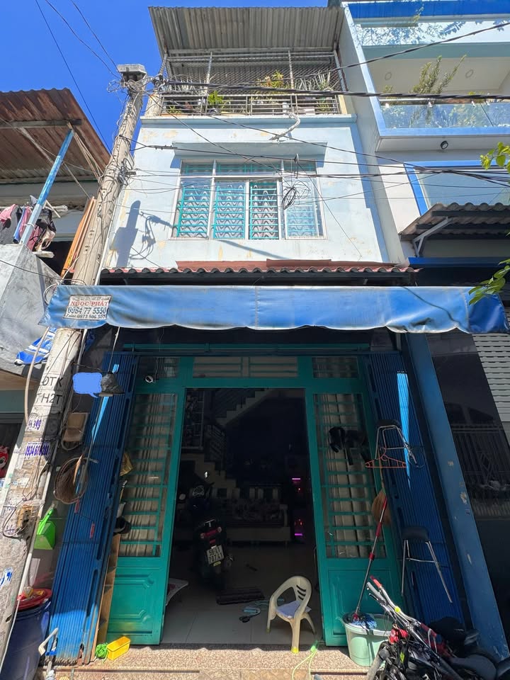 Nhà Quận Bình Tân 40m² giá 4.3 tỷ - Vào ở ngay, sổ hồng riêng!