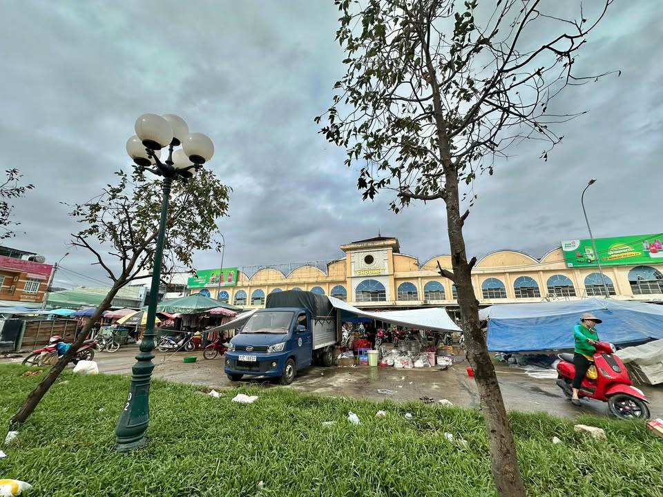 Nhà mặt tiền Nhơn Bình 117m² giá 4 tỷ - Kinh doanh thuận lợi, gần chợ Dinh!