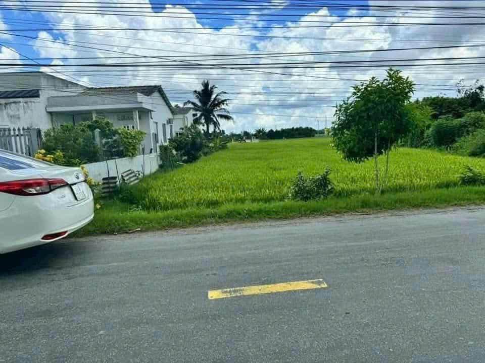 Đất thổ cư mặt tiền ĐT 833B, ấp 1, Tân Trụ, Long An - Giá chỉ 2.199 tỷ!