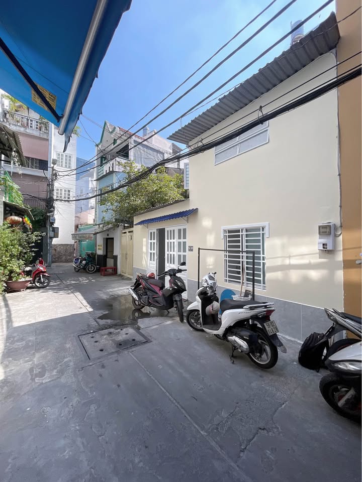 Nhà cho thuê hẻm xe hơi Phan Xích Long, Phú Nhuận - 32m² - Nhà mới đẹp, vào ở ngay!