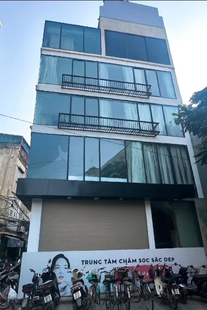 Mặt phố Hoàng Cầu Đống Đa 72m² giá 16 tỷ - Đầu tư sinh lời ngay!