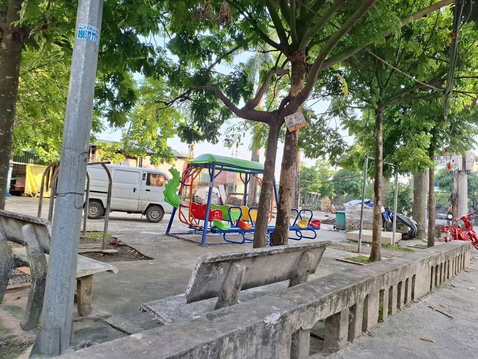 Đất nền Liên Mạc, Bắc Từ Liêm 43m² giá 5.45 tỷ - Vị trí đắc địa, ô tô đỗ tại chỗ!